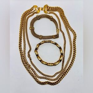 Vintage MONET gold plated Lot of Necklace & Bracket’s